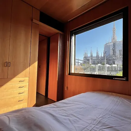 Big Duomo View Sailboat-inspired Penthouse * Milão